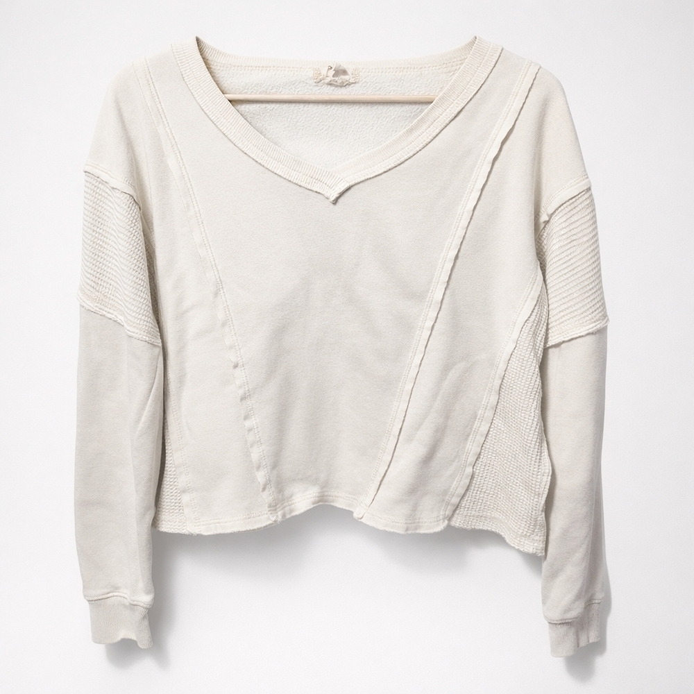 Altar'd State Off-White Textured V-Neck Sweater Oversized Cropped Size XS - Picture 2 of 5
